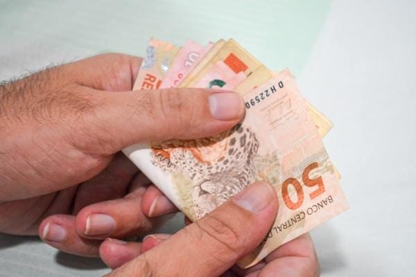 Minha renda foi reduzida, como pagar a pensão alimentícia?