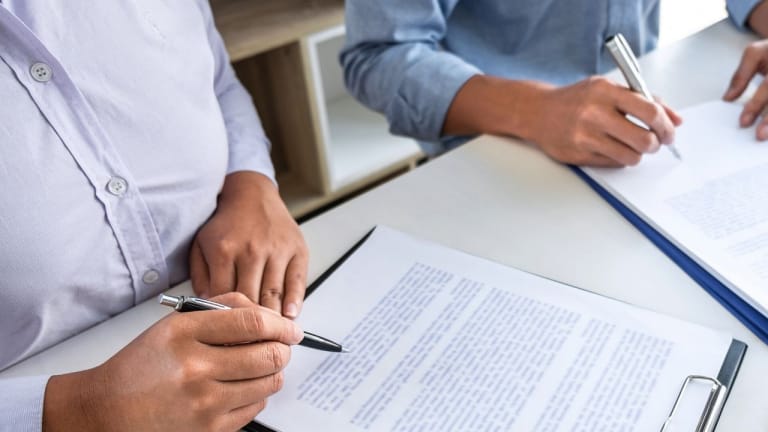 Como é a certidão de divórcio